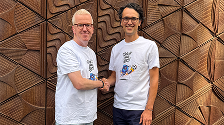 Thomas Kijftenbelt (CFOO und Geschäftsführer) und Till Kreiler (CSO) von Esri Deutschland