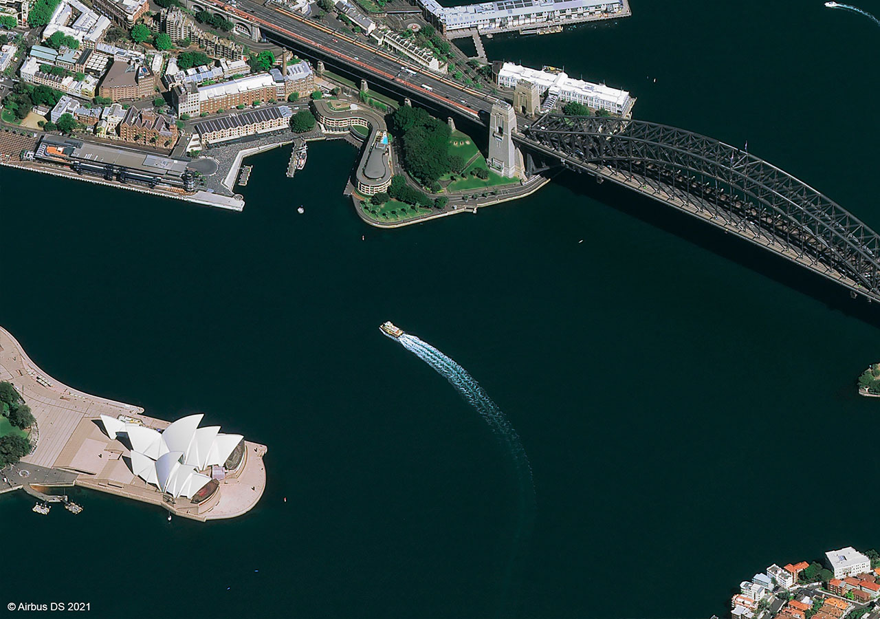 Ein natives 30 cm Pléiades Neo-Bild von Sydney, Australien, aufgenommen am 1. Oktober 2021 bei einem Einfallswinkel von 50°.