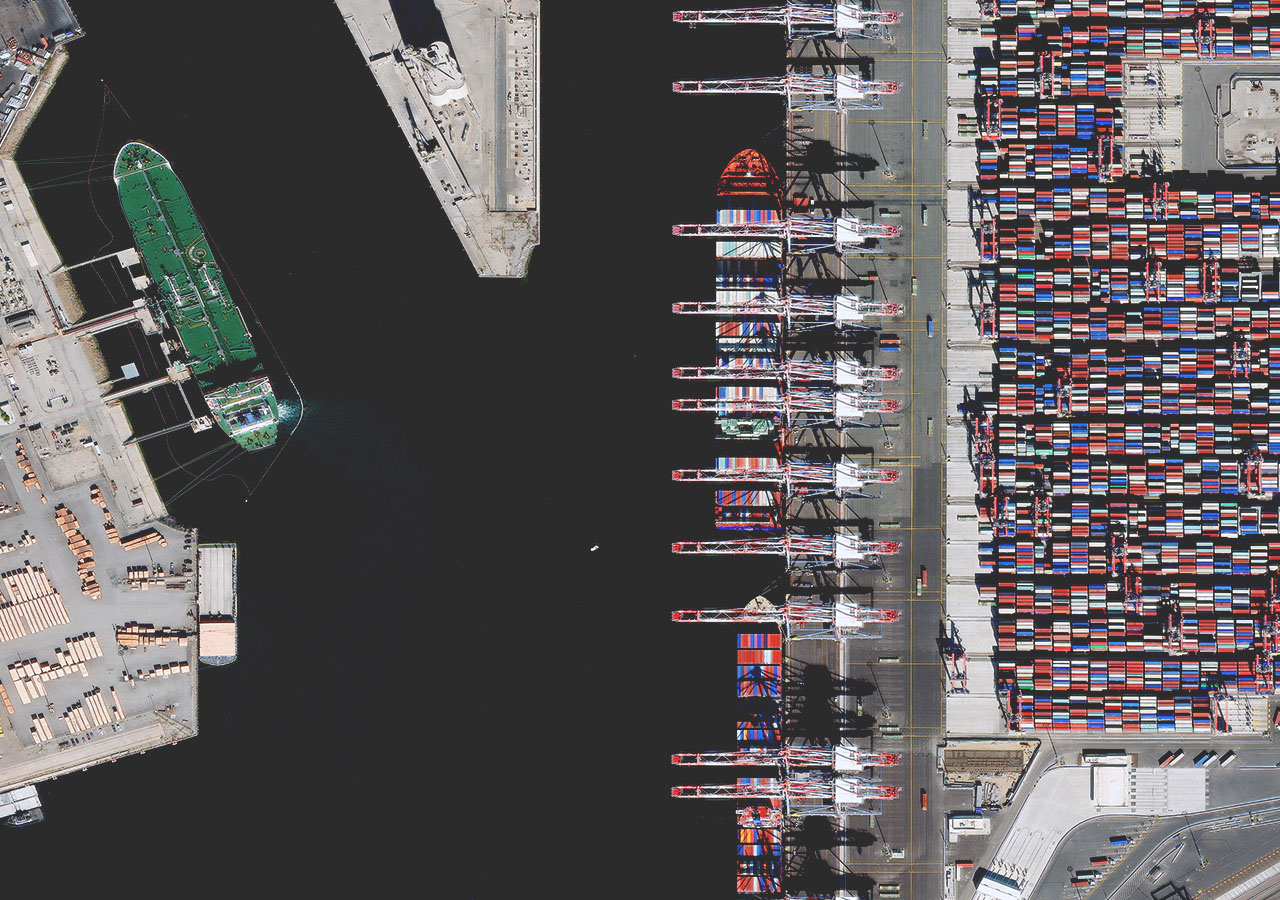 Der Hafen von Long Beach, Kalifornien, ist auf diesem Maxar Vivid Premium 15 cm HD-Bild zu sehen.
