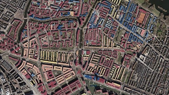 Satellitenbild mit unterschiedlich farblich markierten Gebieten
