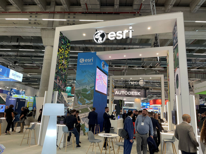Blick auf den Stand von Esri auf der INTERGEO 2025
